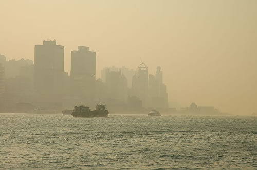smog in hong kong Hong Kong Smog, 20 percent Consider Moving