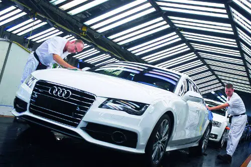 Audi A7 Hydrogen Fuel Cell Vehicle Audi A7 Hydrogen Fuel Cell Vehicle Likely to Hit Testing Mode this August